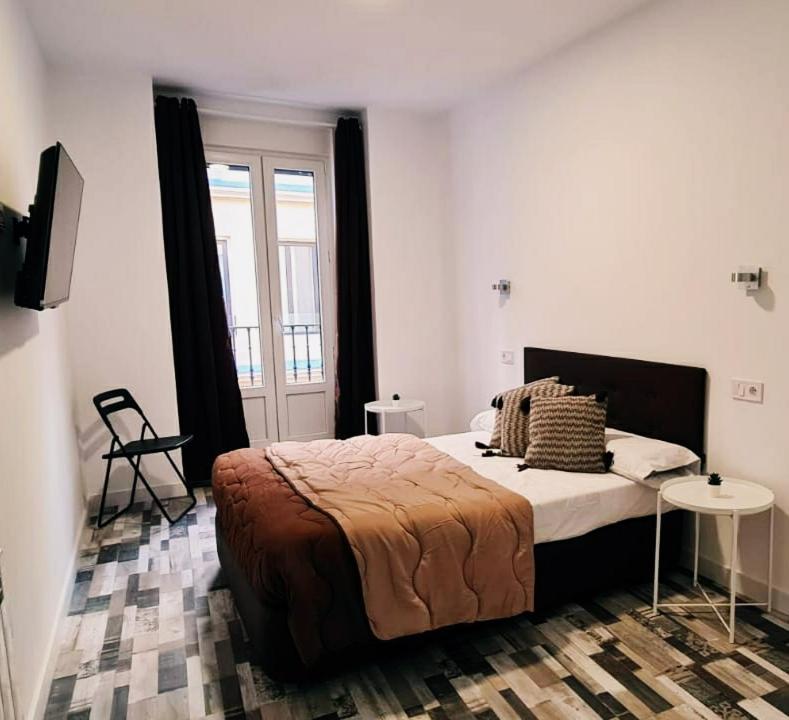 Hostal Andrea Granvia Madrid Exterior foto